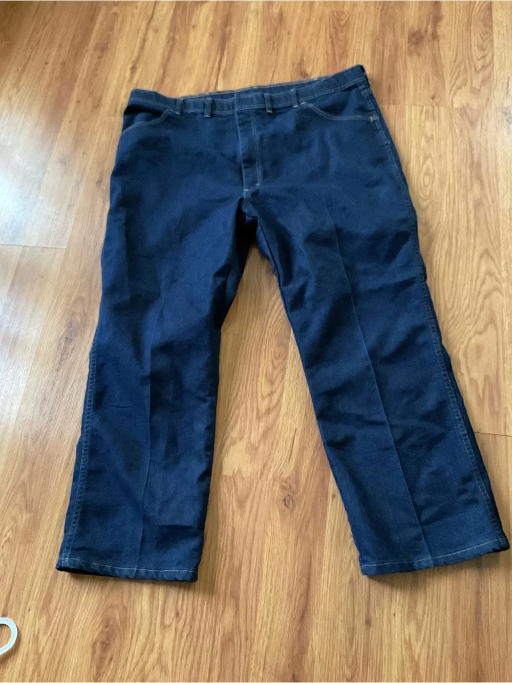 Men’s Vintage Wrangler Dark Wash Straight Jeans Size 44x30